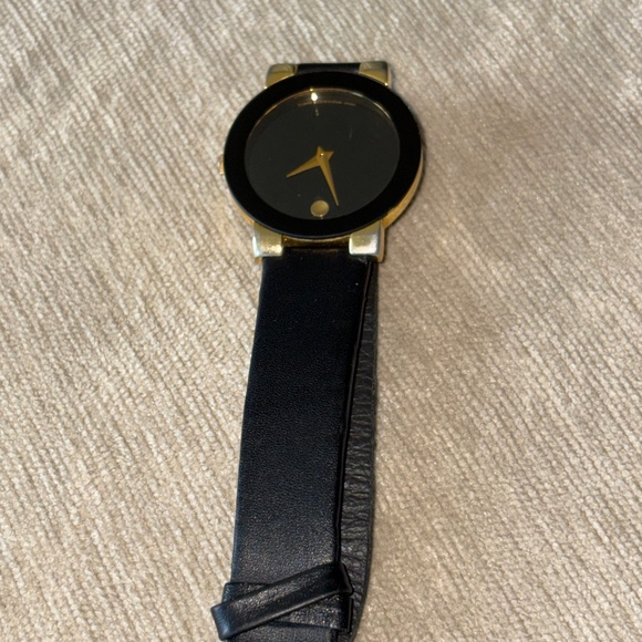 Movado | Vintage Women\'s Museum Watch 87-25-825 Gold Tone Movado | Vintage Women\ main image 2